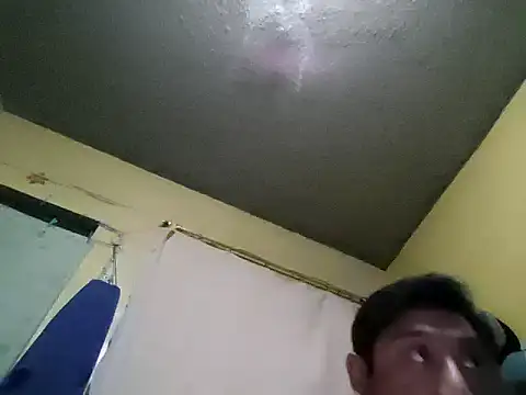 Snapshot of donvergavergara chatting on April 12, 2026, 3:44 am donvergavergara online show from April 12, 2026, 3:44 am