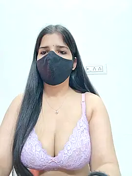 Snapshot of aaliya_bhattt chatting on December 26, 2024, 5:40 pm aaliya bhattt online show from December 26, 2024, 5:40 pm