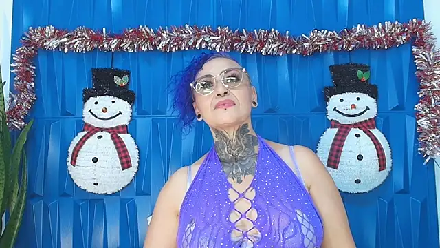 Snapshot of SandyyRose chatting on December 21, 2024, 6:55 pm SandyyRose online show from December 21, 2024, 6:55 pm