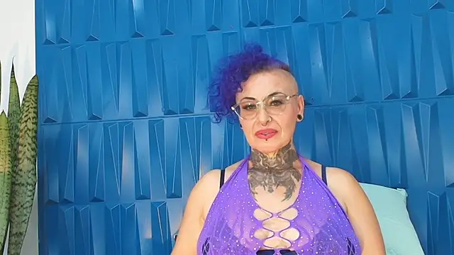 Snapshot of SandyyRose chatting on January 10, 2025, 8:59 pm SandyyRose online show from January 10, 2025, 8:59 pm