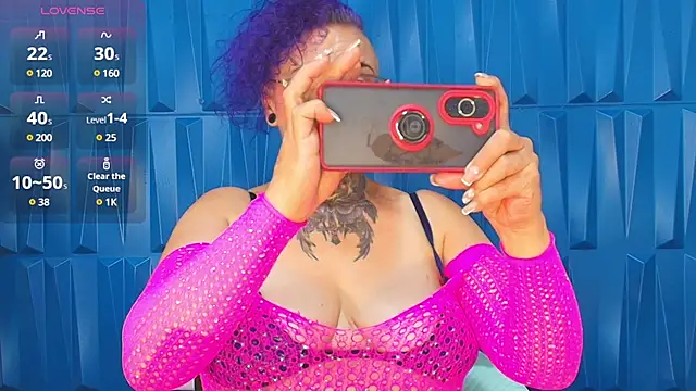 Snapshot of SandyyRose chatting on January 15, 2025, 8:48 pm SandyyRose online show from January 15, 2025, 8:48 pm
