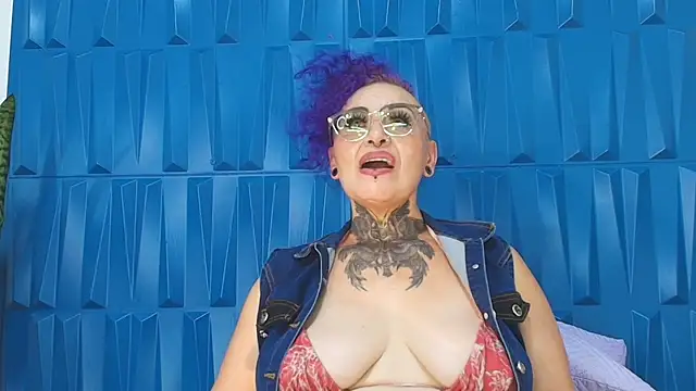Snapshot of SandyyRose chatting on January 31, 2025, 8:22 pm SandyyRose online show from January 31, 2025, 8:22 pm