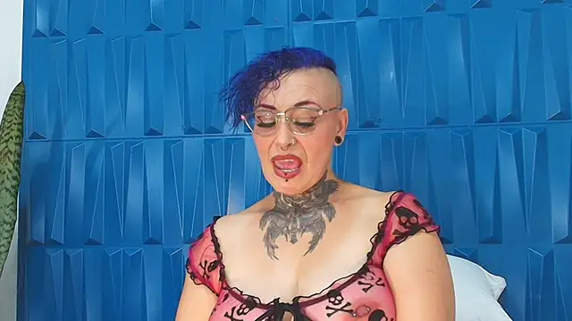 Snapshot of SandyyRose chatting on February 5, 2025, 7:31 pm SandyyRose online show from February 5, 2025, 7:31 pm
