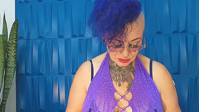 Snapshot of SandyyRose chatting on February 6, 2025, 8:23 pm SandyyRose online show from February 6, 2025, 8:23 pm