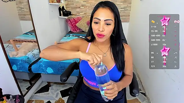 CindyWilliams  online show from November 12, 2025, 3:18 am