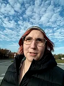 Snapshot of Marie1992PL chatting on November 1, 2025, 8:16 am Marie1992PL online show from November 1, 2025, 8:16 am