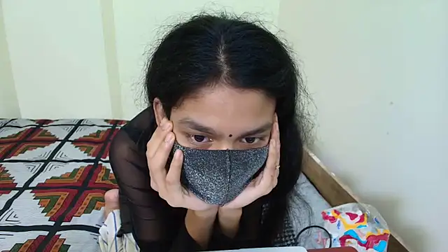 Srabontii online show from April 10, 2026, 6:40 am