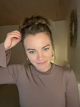 Snapshot of Milla__one chatting on January 5, 2025, 7:07 pm Milla  one online show from January 5, 2025, 7:07 pm