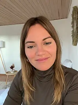 Snapshot of Milla__one chatting on January 6, 2025, 11:51 am Milla  one online show from January 6, 2025, 11:51 am