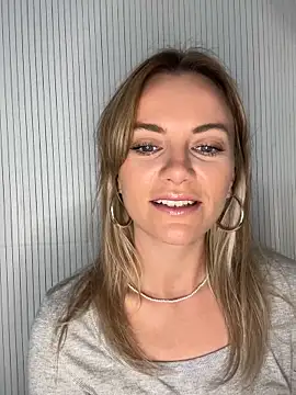 Snapshot of Milla__one chatting on September 16, 2025, 6:47 am Milla  one online show from September 16, 2025, 6:47 am