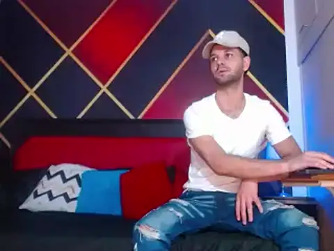 CindyandCarlo online show from January 31, 2025, 3:44 pm