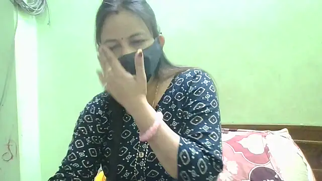 couplesuni online show from March 9, 2025, 12:31 pm