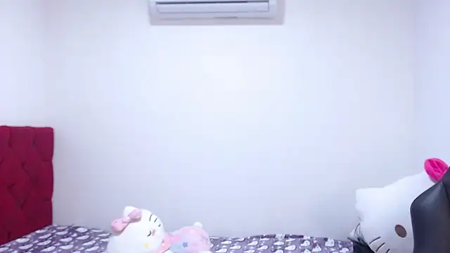 kayla k18 online show from April 7, 2026, 4:13 am