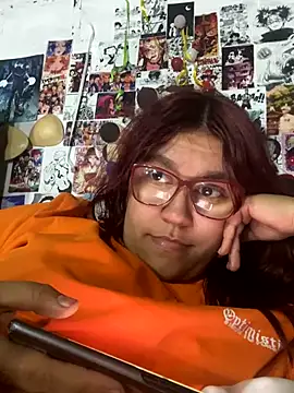 dafne19  online show from September 24, 2025, 4:38 am