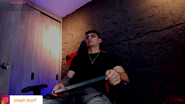 joseph boy online show from November 3, 2025, 11:44 am