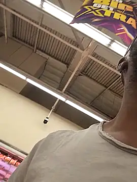 bull Giant online show from October 7, 2025, 12:02 pm