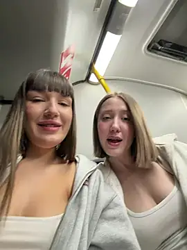 Snapshot of Sophie_Avory chatting on May 27, 2026, 7:55 pm Sophie Avory online show from May 27, 2026, 7:55 pm
