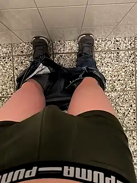 Snapshot of geilehecke1 chatting on February 25, 2026, 8:57 am geilehecke1 online show from February 25, 2026, 8:57 am