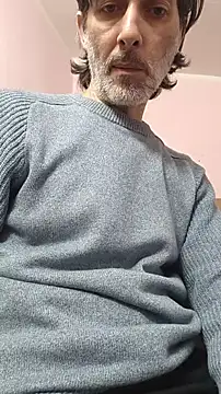 Snapshot of Tutto_tuox chatting on May 8, 2026, 7:25 am Tutto tuox online show from May 8, 2026, 7:25 am