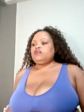 hugemelonsxxx online show from March 10, 2025, 6:23 pm