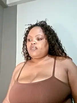 hugemelonsxxx online show from March 17, 2025, 5:49 pm