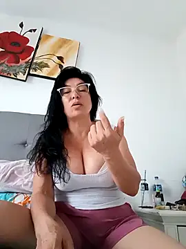 Snapshot of katysquirtdirty chatting on February 17, 2026, 11:00 pm katysquirtdirty online show from February 17, 2026, 11:00 pm