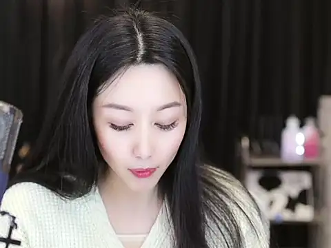 Nuyoah-77 online show from February 9, 2025, 3:01 pm