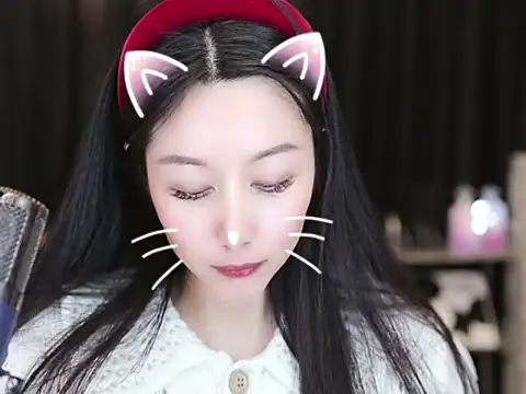 Nuyoah-77 online show from February 20, 2025, 4:03 pm