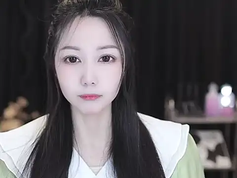 Nuyoah-77 online show from March 10, 2026, 6:51 am