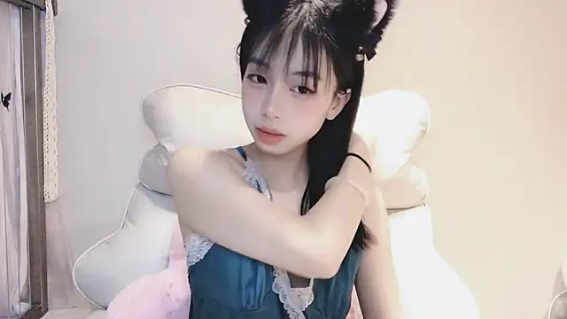 -Hottie online show from December 21, 2024, 6:34 pm