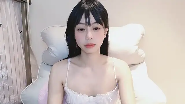 -Hottie online show from January 3, 2025, 6:57 pm