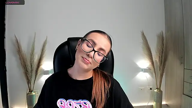 RyliieHunter online show from December 2, 2024, 1:58 am