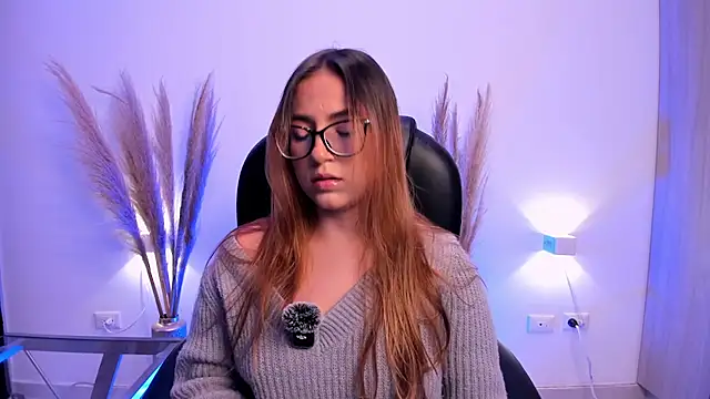 RyliieHunter online show from January 24, 2025, 2:18 am