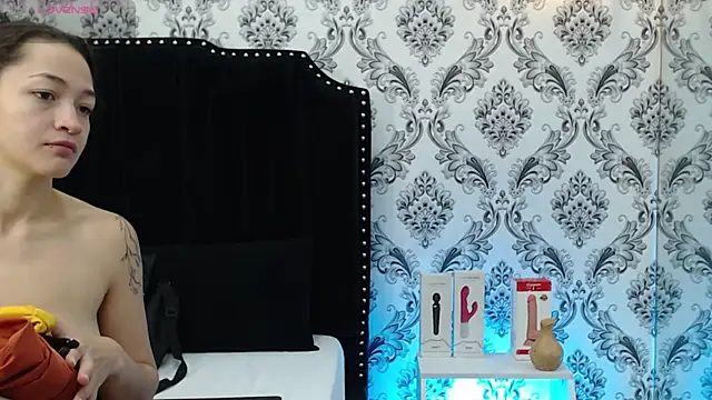 SaaraBrown online show from February 20, 2025, 12:25 pm