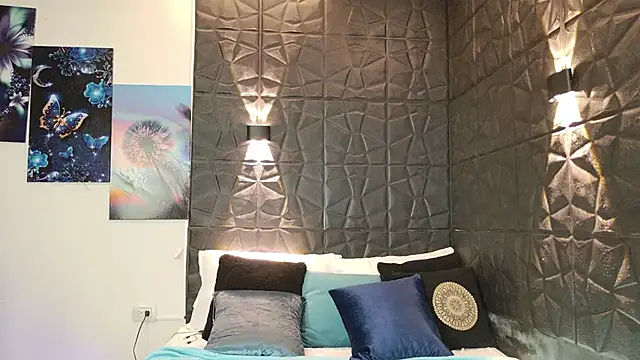 graceymilf666 online show from September 20, 2025, 11:33 am