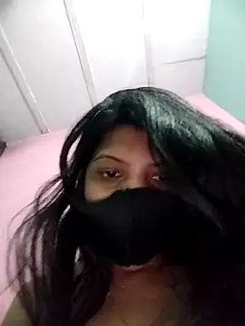 Hotty-Divya online show from May 6, 2026, 2:55 pm