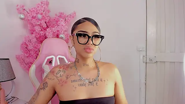 Mia Jansen online show from December 12, 2024, 12:27 am