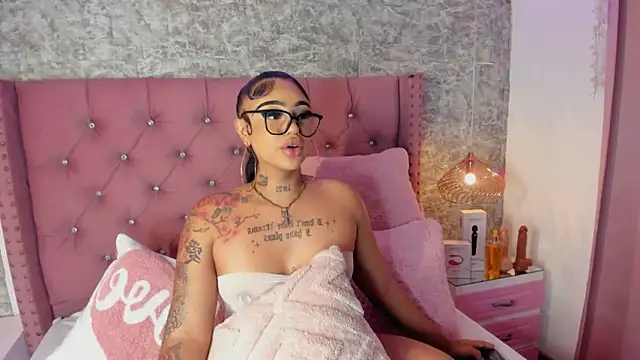 Snapshot of Mia_Jansen chatting on February 21, 2026, 1:56 pm Mia Jansen online show from February 21, 2026, 1:56 pm