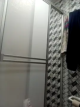 Lesly 10- online show from November 8, 2025, 3:01 pm