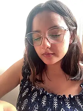 Snapshot of kae_styles chatting on February 10, 2026, 8:35 pm kae styles online show from February 10, 2026, 8:35 pm