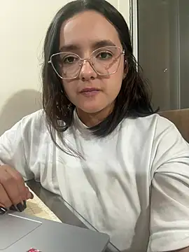 Snapshot of kae_styles chatting on February 15, 2026, 4:20 am kae styles online show from February 15, 2026, 4:20 am