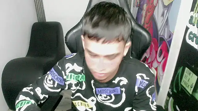 zacariasss  online show from December 30, 2024, 3:14 am