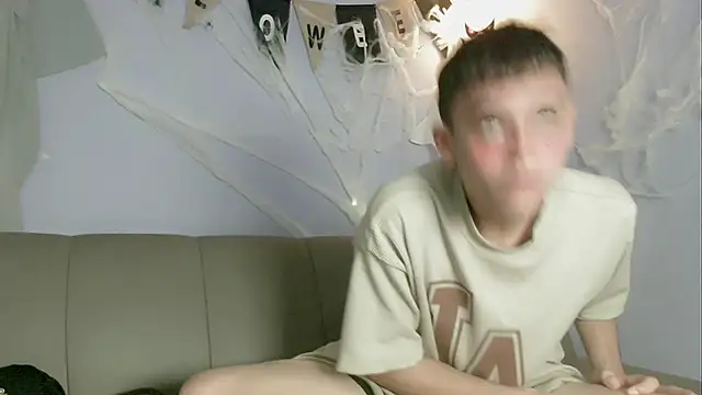 zacariasss  online show from November 3, 2025, 3:19 am