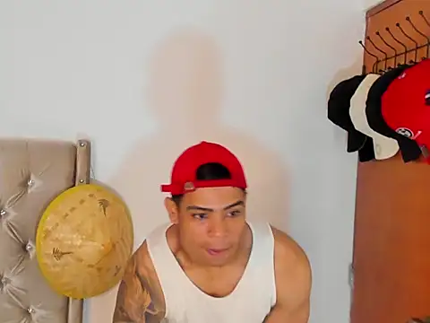 Andrew wolf7 online show from September 9, 2025, 2:16 pm