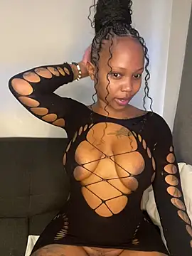 InkLady444 online show from February 10, 2026, 5:44 am