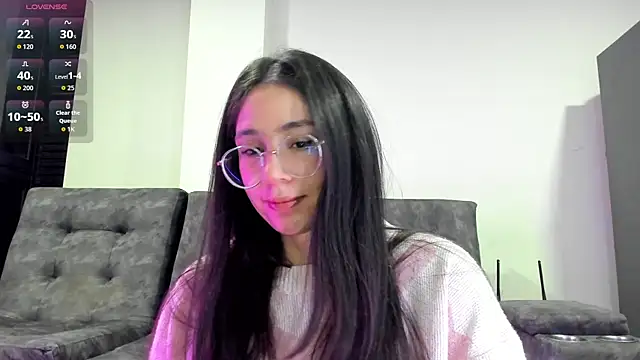 Snapshot of emmadiaz1 chatting on November 6, 2025, 3:40 am emmadiaz1 online show from November 6, 2025, 3:40 am