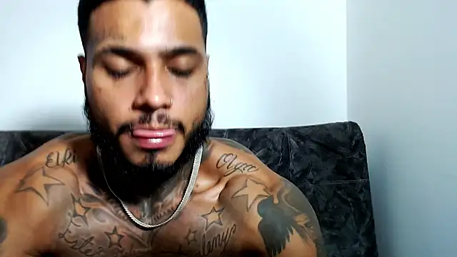 Exotic tatto27121 online show from December 20, 2024, 6:08 am