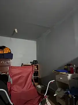 SluttyLyfe4L online show from May 14, 2026, 9:54 pm