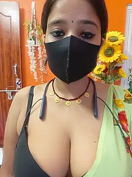 Snapshot of Sony-Model chatting on May 31, 2026, 5:37 am Sony-Model online show from May 31, 2026, 5:37 am