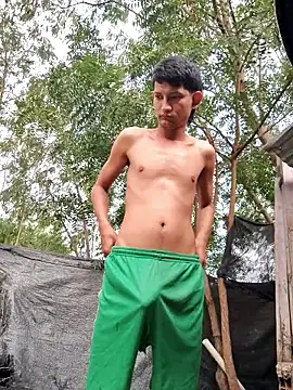 Snapshot of Valentinacuc chatting on February 22, 2026, 11:42 am Valentinacuc online show from February 22, 2026, 11:42 am